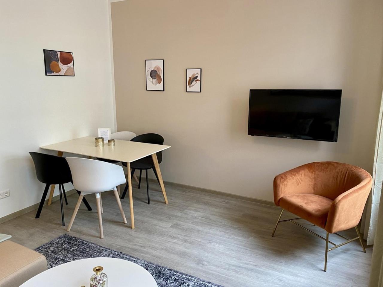 Discovair - Eisenach Karl14 - Vollausgestattete Apartments Mit Netflix In Der Fussgaengerzone Room photo