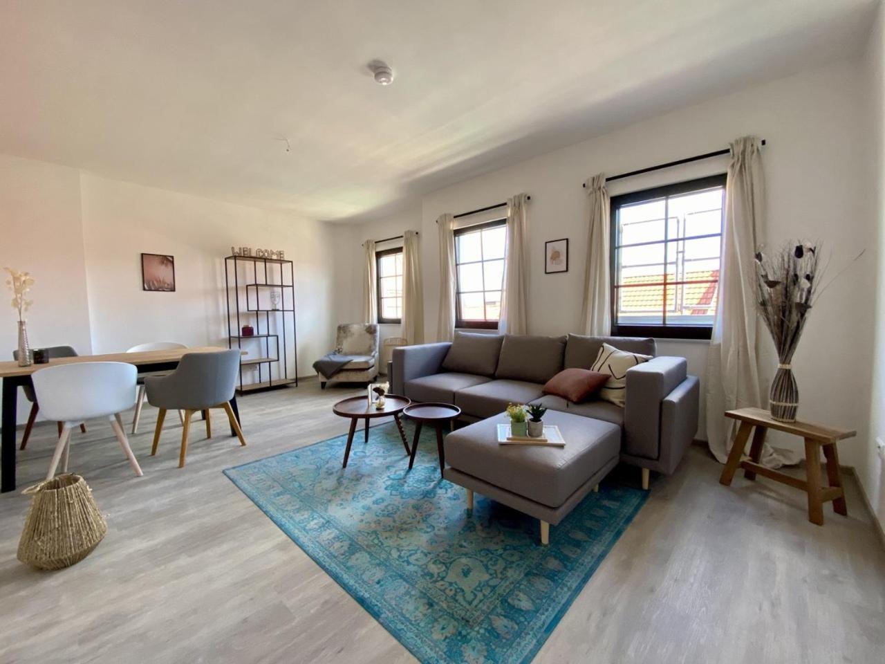 Discovair - Eisenach Karl14 - Vollausgestattete Apartments Mit Netflix In Der Fussgaengerzone Room photo