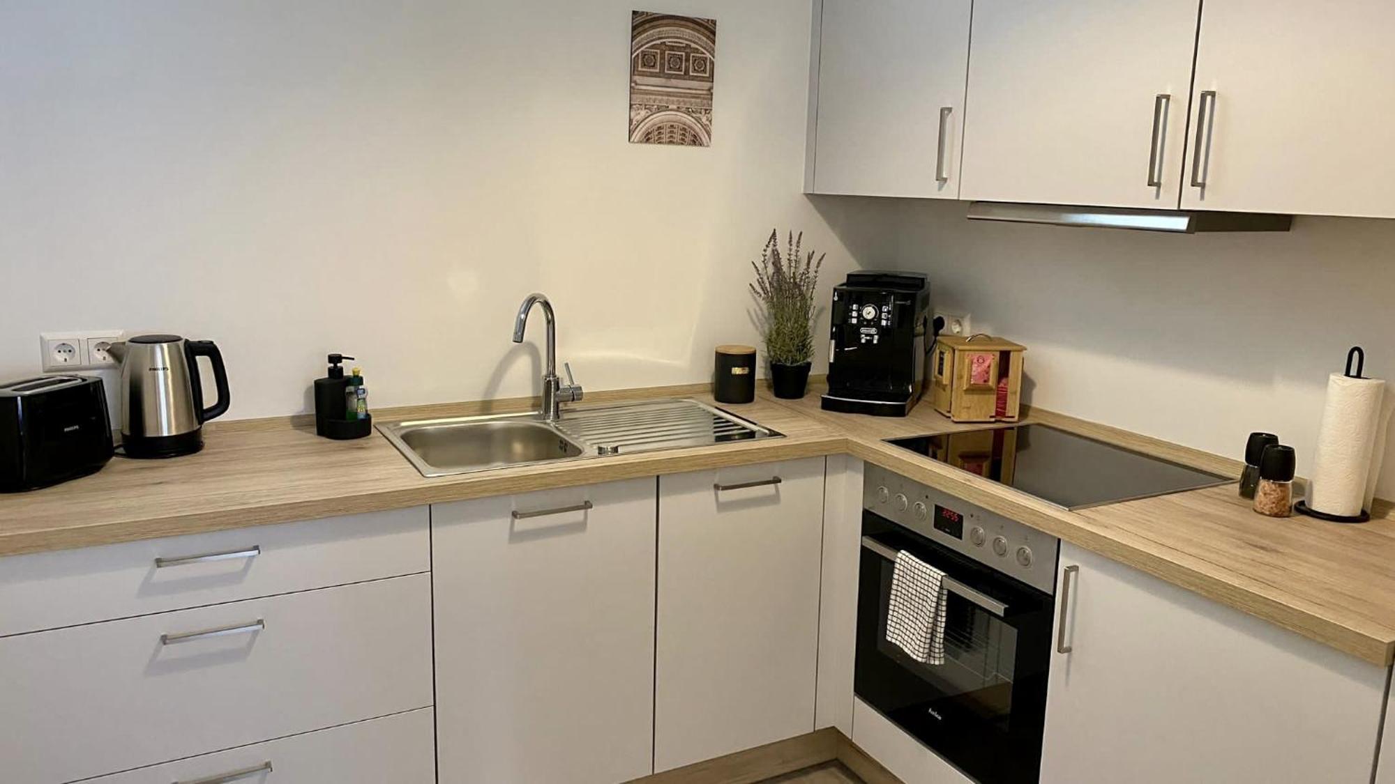 Discovair - Eisenach Karl14 - Vollausgestattete Apartments Mit Netflix In Der Fussgaengerzone Room photo