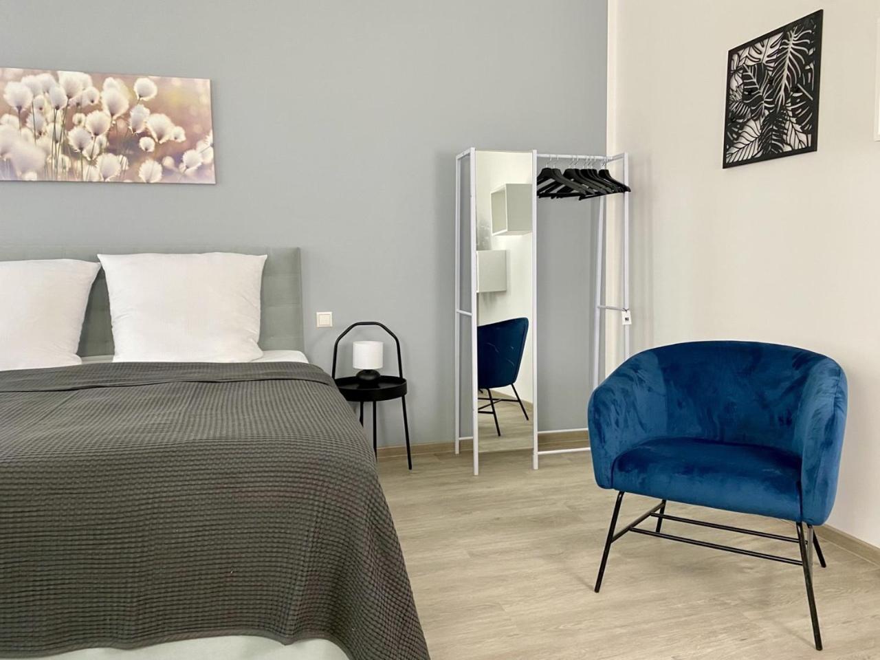 Discovair - Eisenach Karl14 - Vollausgestattete Apartments Mit Netflix In Der Fussgaengerzone Room photo