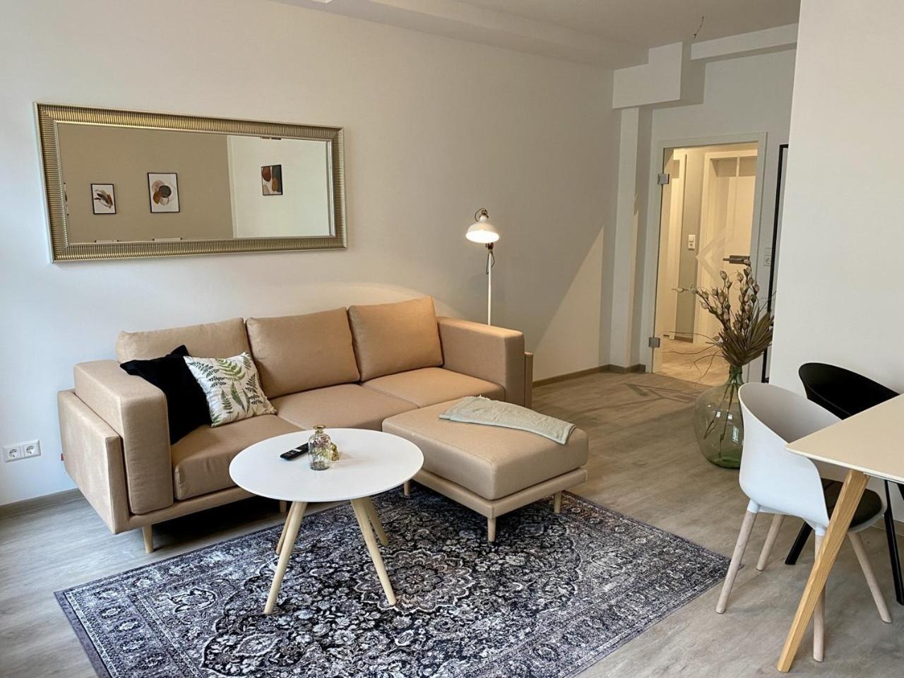 Discovair - Eisenach Karl14 - Vollausgestattete Apartments Mit Netflix In Der Fussgaengerzone Room photo