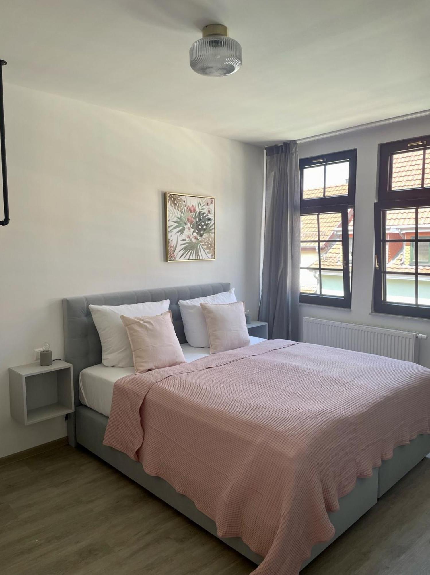 Discovair - Eisenach Karl14 - Vollausgestattete Apartments Mit Netflix In Der Fussgaengerzone Room photo